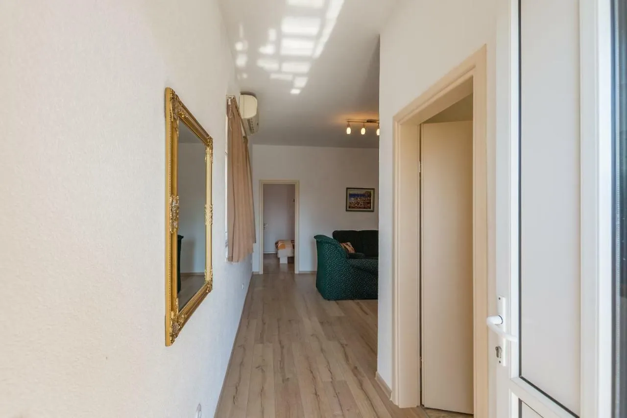 Apartment Lavanda 2 Porec Croatia
